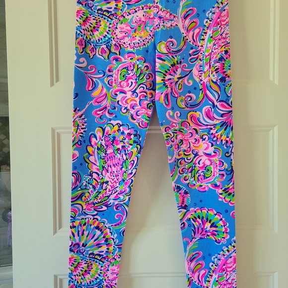 NWOT Lilly Pulitzer Girls Leggings, 2 pair Size Girls XL 12-14 - Picture 2 of 9